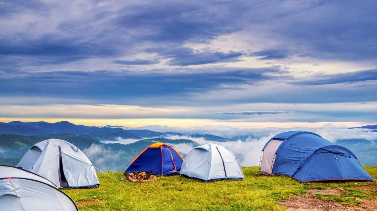 Accessoires et autres équipements de camping pour un voyage de camping en famille