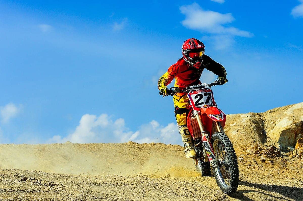 Assurance moto cross : les pièges à éviter
