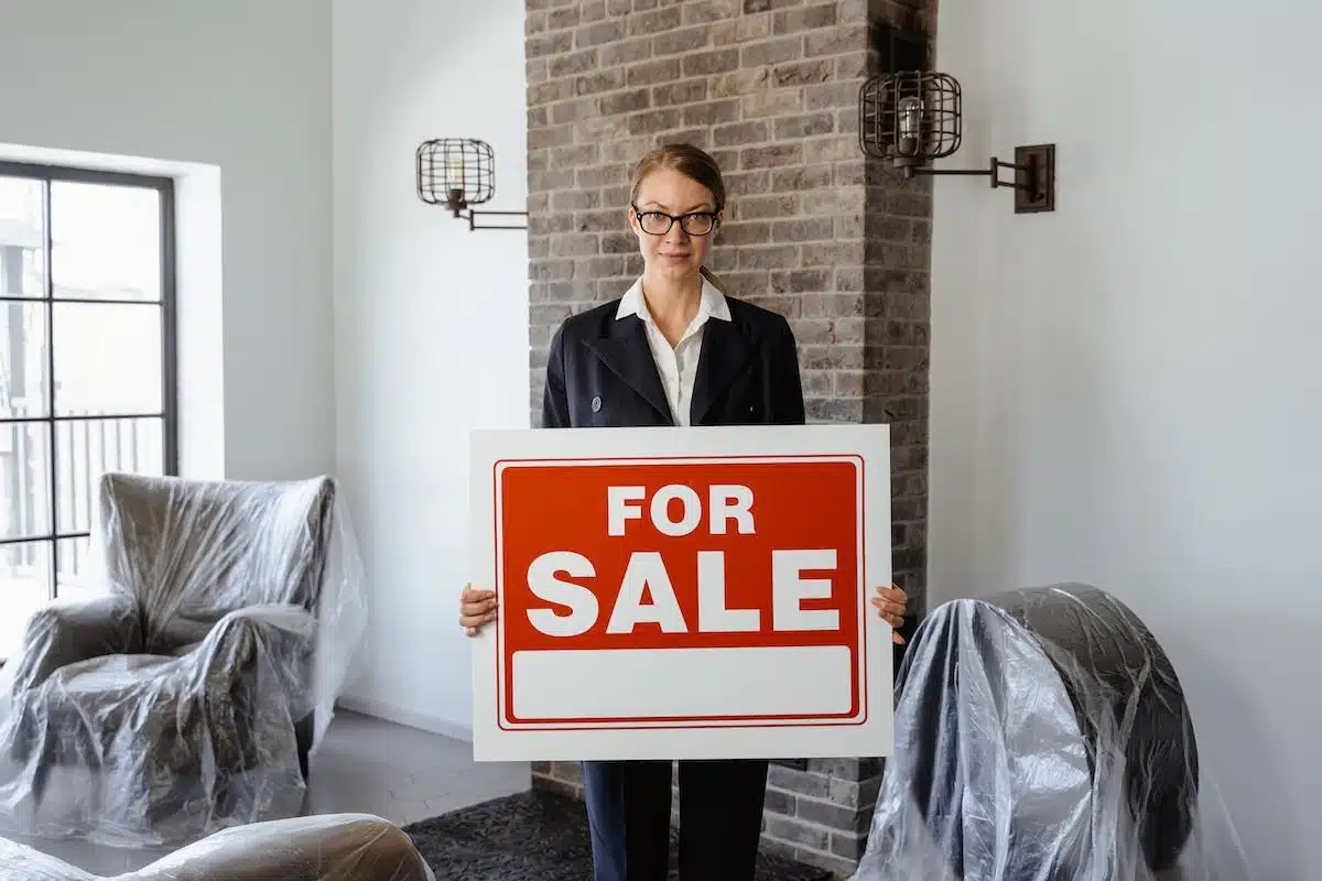 Comment une agence immobilière peut vous aider à maximiser la valeur de votre bien lors de la vente