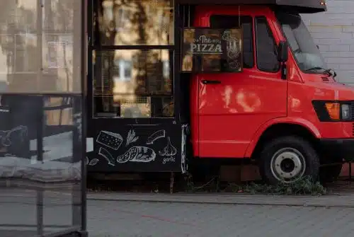 Quels sont les critères à prendre en compte pour ouvrir un camion pizza