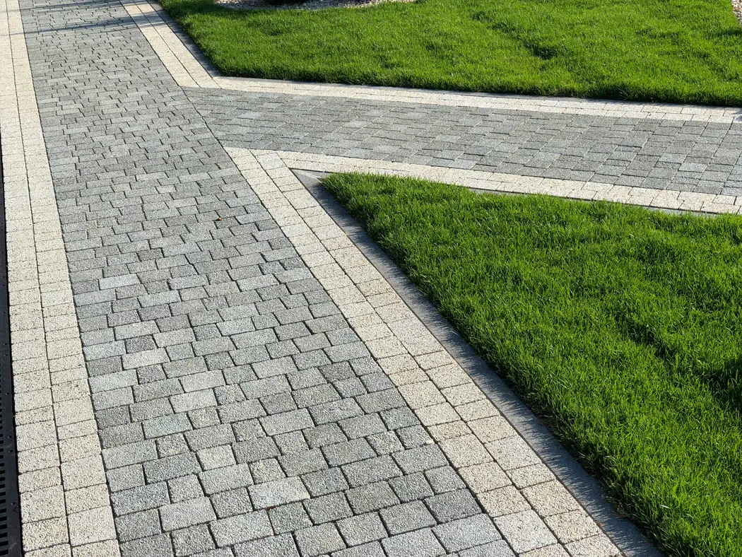 Allée en pavé : comment faire son allée avec des pavés ?