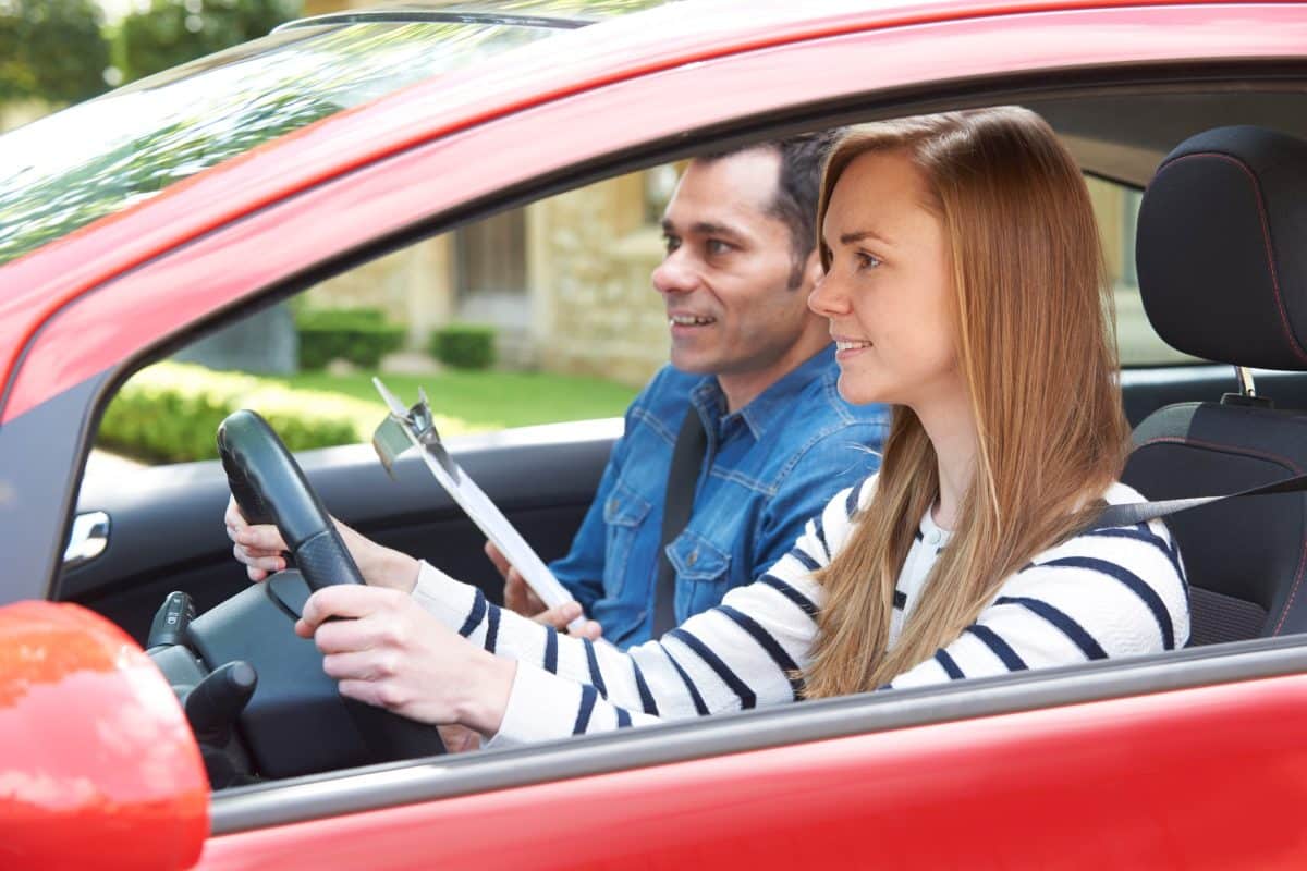 Réussite de l’examen du permis de conduire : que faire après ?